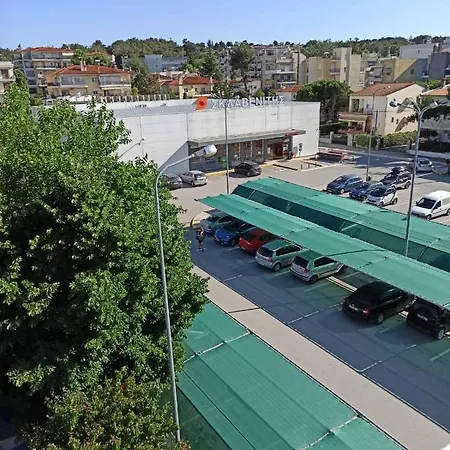 Diana's Penthouse Περαία