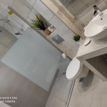 Diana's Penthouse Περαία